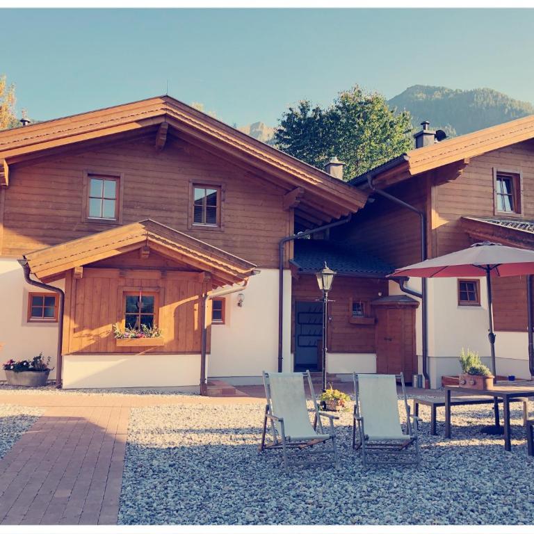 Dorfchalets & Apartments - in Kaprun centre including FREE entry Tauern Spa and Summer Card - Chalet (6 Erwachsene) - kostenfreier Zugang zum VIP Tauern Spa - 8