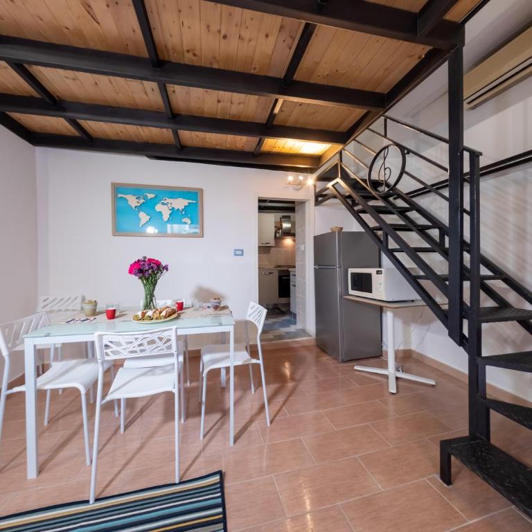 SikulaHouse - apartment in the city center - Vacation Home - 15