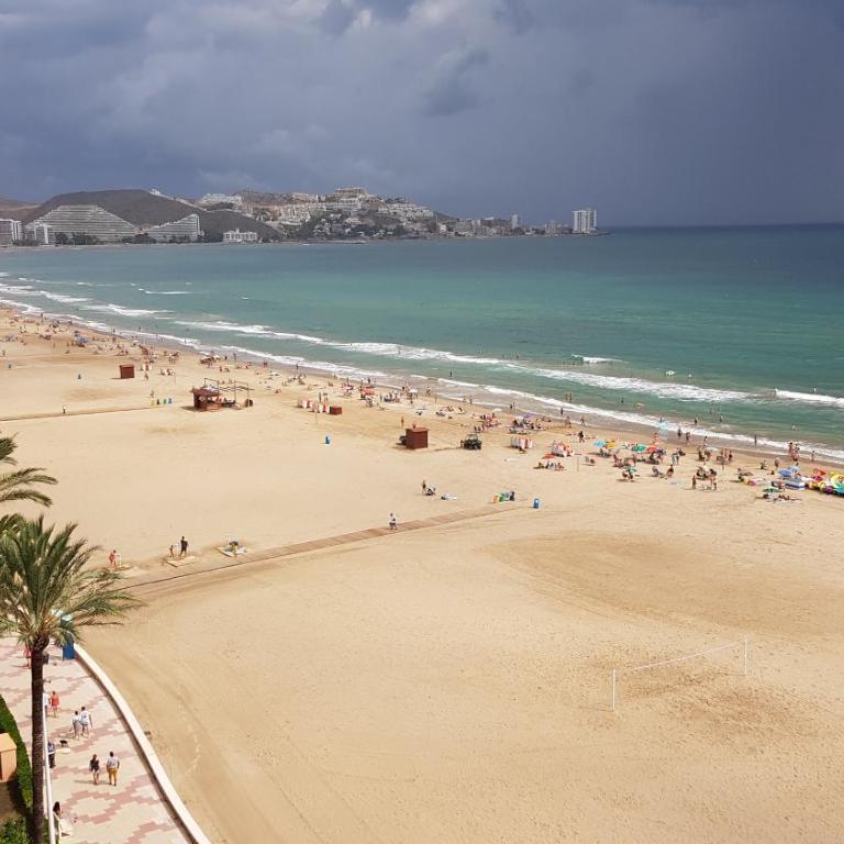 Apartamento de lujo en primera línea de la playa de Cullera con vistas al Castillo - Deluxe Apartment - 17