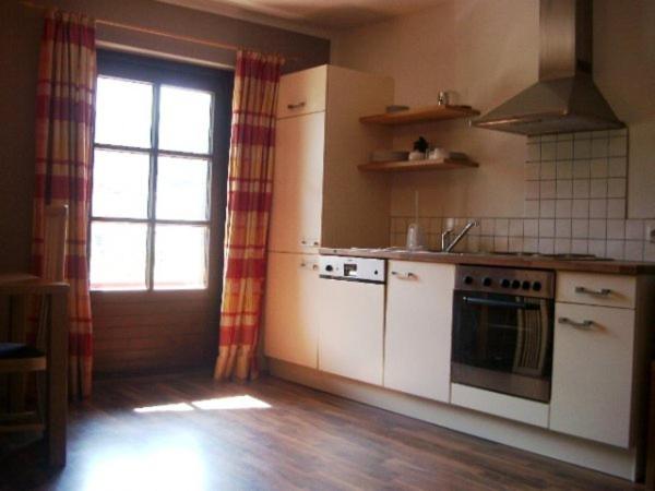 Appartementhaus Bergblick - Standard Apartment mit 2 Schlafzimmern und Balkon - 2. Stock - 6