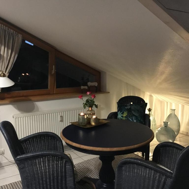 Alpenflair Ferienwohnungen Whg 223 - Apartment - 30