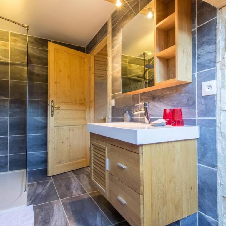 Auberge Du Fraizier - Chambre Familiale avec Balcon - 28