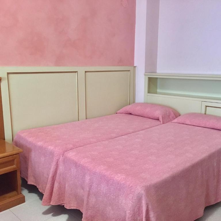 Hotel Sporting - Habitación Familiar (2 adultos y 2 niños) - 1