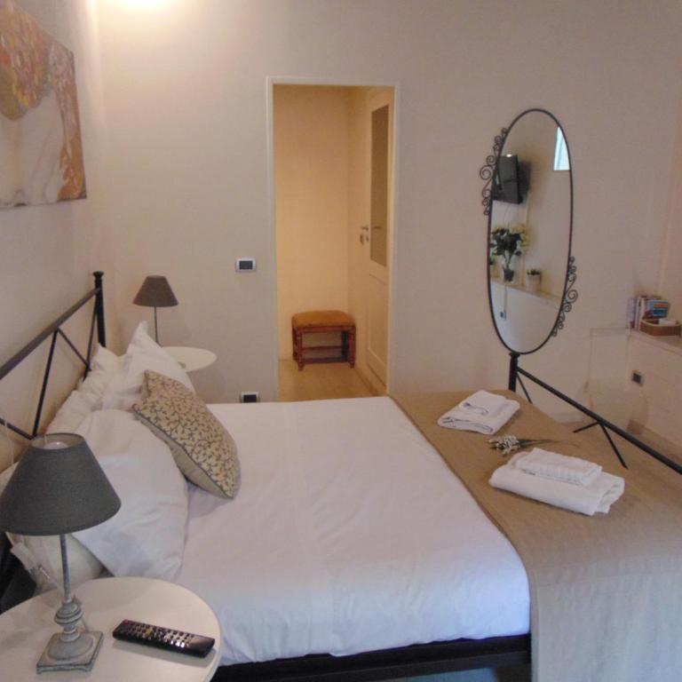 Bargello Guest House - Deluxe Double Room - 2