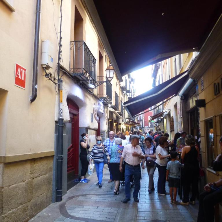 Logrocity Corazon de Logroño PARKING PRIVADO GRATIS - Apartamento Deluxe de 1 dormitorio - 12