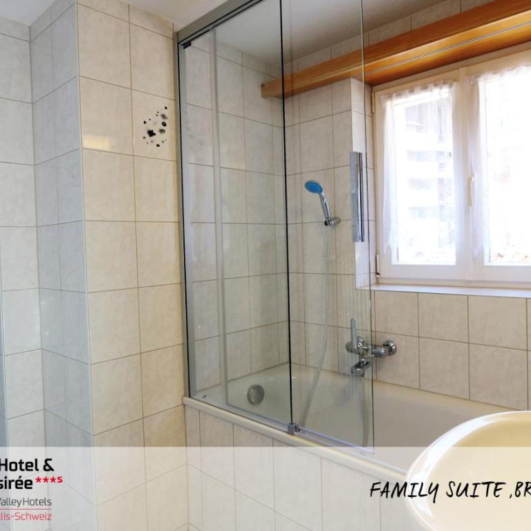 Family Hotel Desirée - Familiensuite - 1