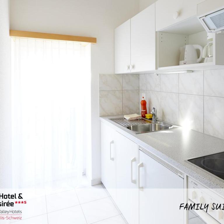 Family Hotel Desirée - Familiensuite - 4