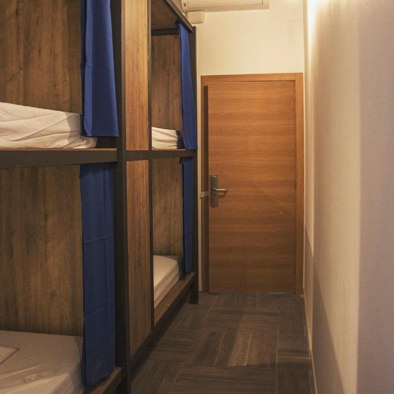 The Market Hostel - Bed in 4-Bed Mixed Dormitory Room - 6