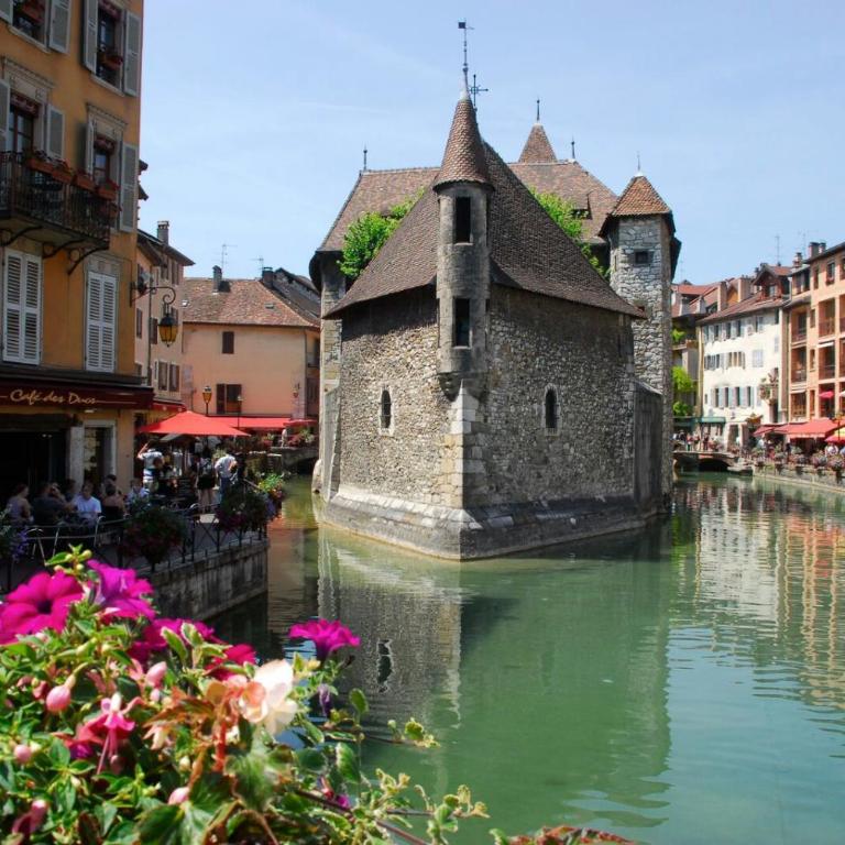 The One Suite Annecy - Deluxe Apartment - 31