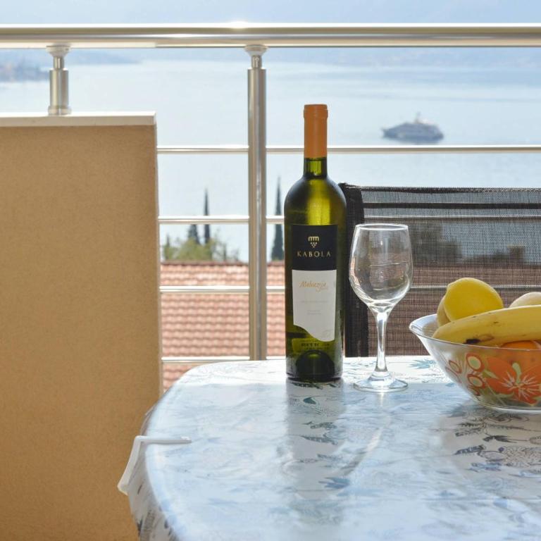 J & P Apartments Orahovac - Apartment with Sea View - 1