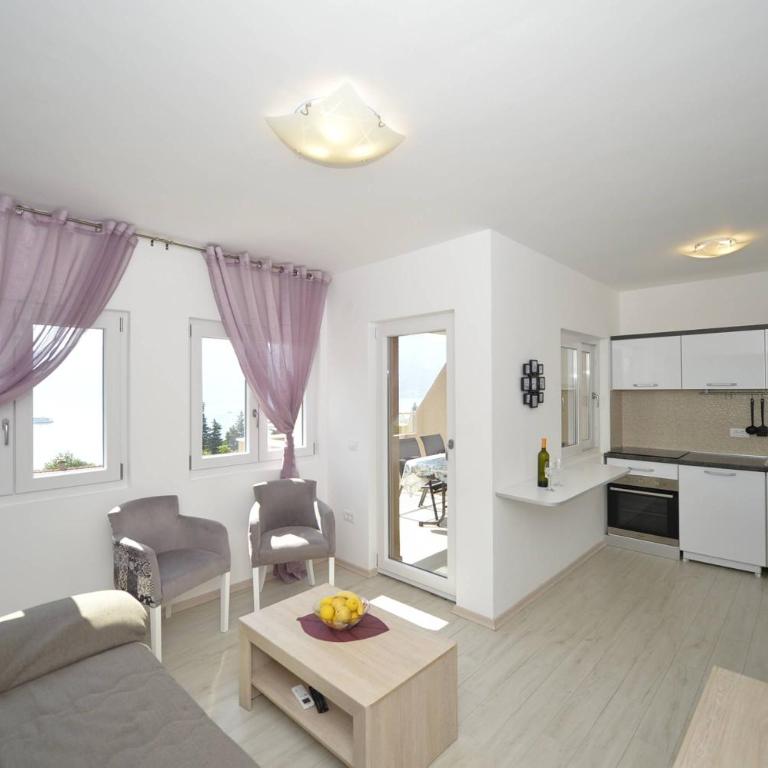 J & P Apartments Orahovac - Apartment with Sea View - 17