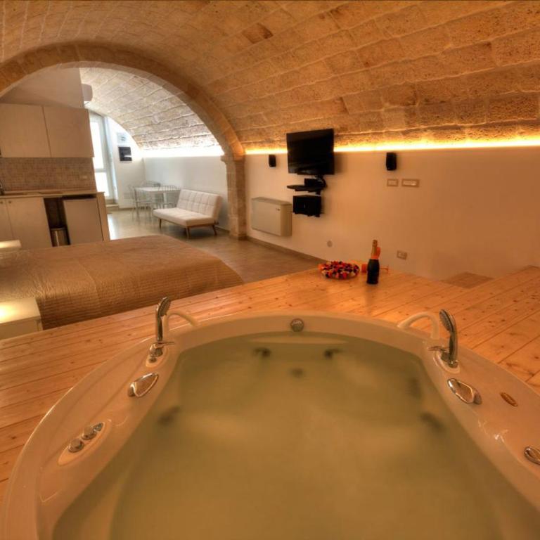 Suite Stone Luxury - Suite con Vasca Idromassaggio - 2