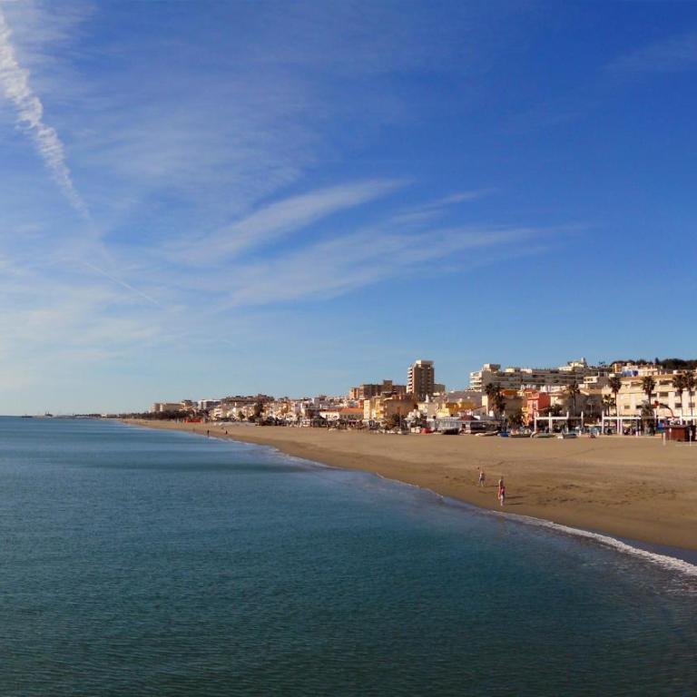 Sol Montemar 50 by IVI Real Estate - Apartment - 16