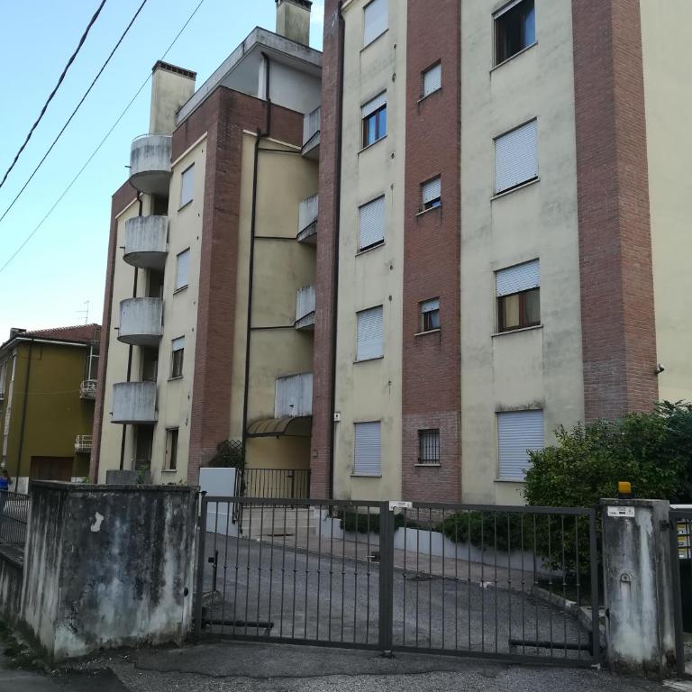 Yellow house - Appartamento - 4