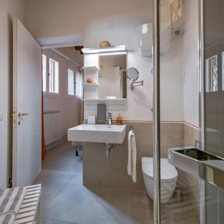 Drom Florence Rooms & Apartments - Camera Matrimoniale con Doccia - 9