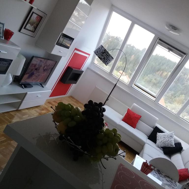 Pahulja - Apartment with Mountain View - 2