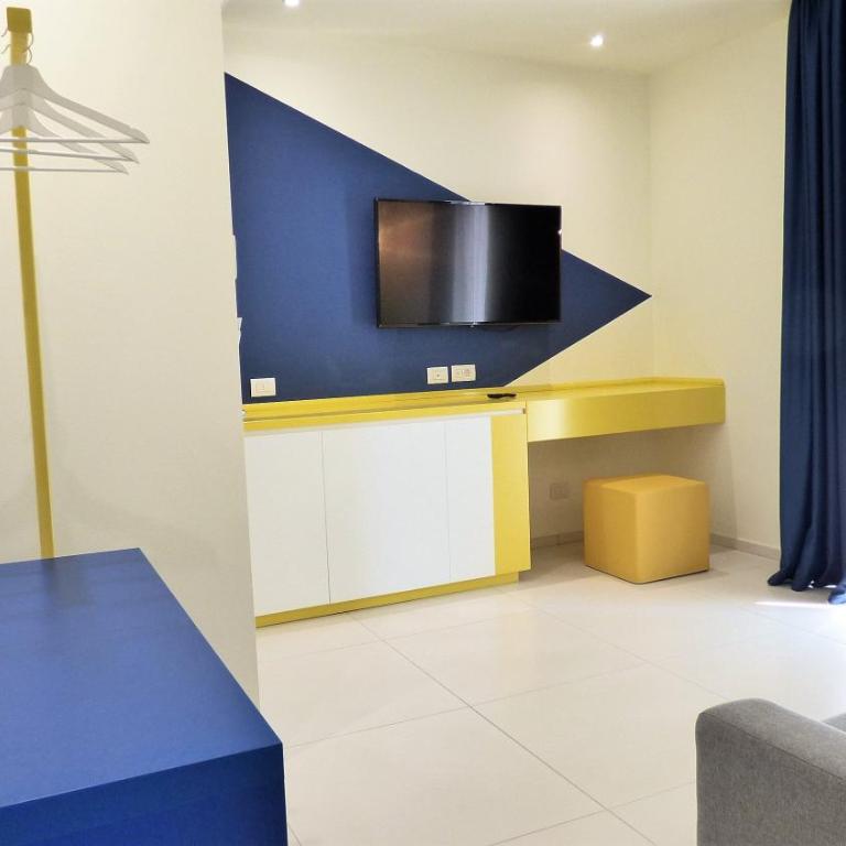 Hotel Trevi - Junior Suite (2 Adulti + 2 Bambini) - 2