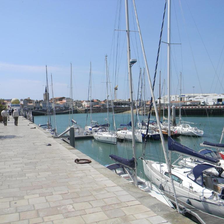 Hôtel SABLES D'O et son restaurant LE 16 BIS - Chambre Double - Vue sur Port - 1
