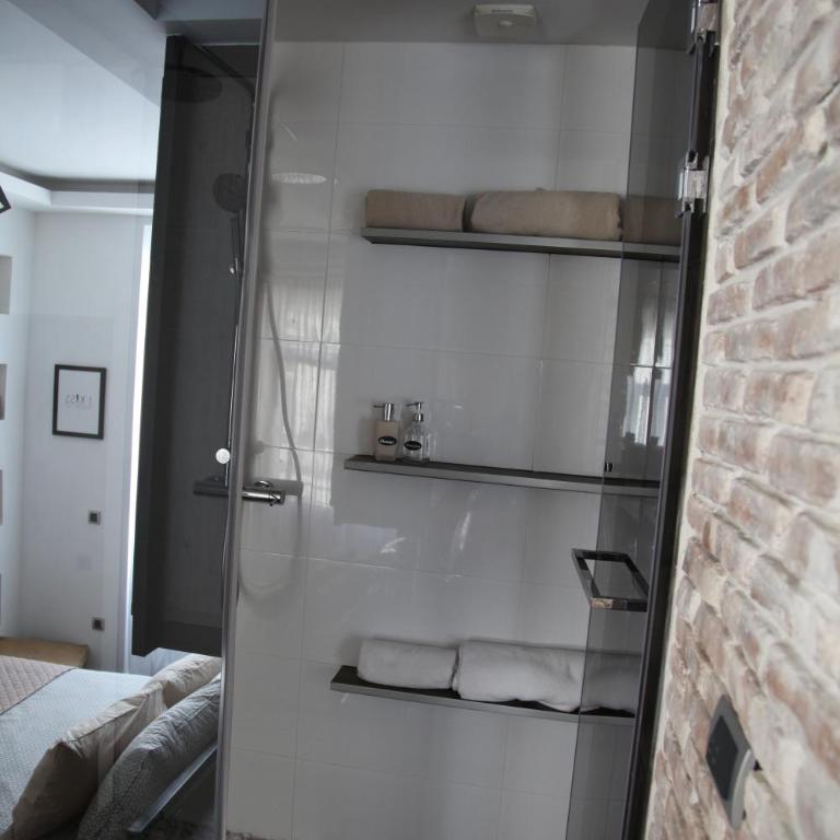 Al Mattina Apartments Belgrade - Studio Apartman - 4