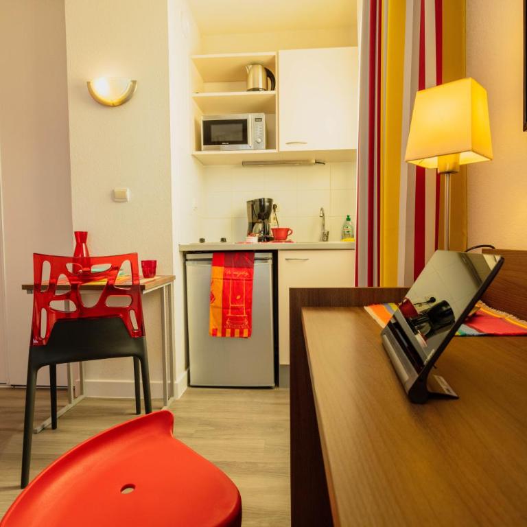 Appart-Hôtel Mer & Golf City Perpignan Centre - Studio d'Affaires - 4
