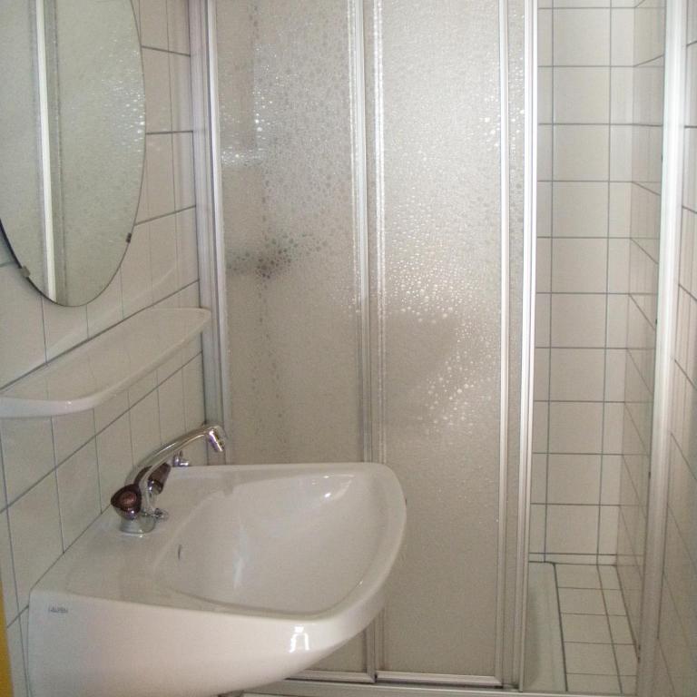 Jugendherberge Bad Gastein - Single Room with Private Bathroom - 6