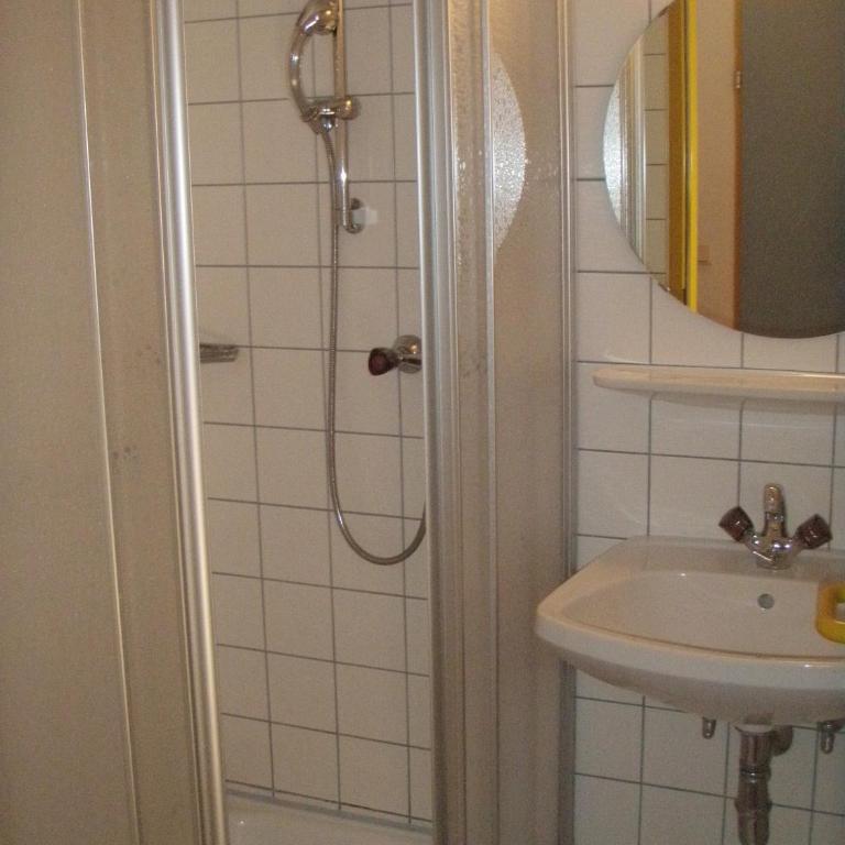 Jugendherberge Bad Gastein - Single Room with Private Bathroom - 7