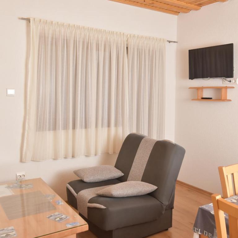 Apartments Villa Deja - Two-Bedroom Apartment with Balcony - 21
