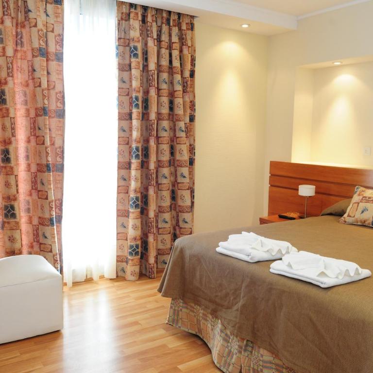 Parque Hotel - Habitación Doble con baño privado - 1 o 2 camas - 3