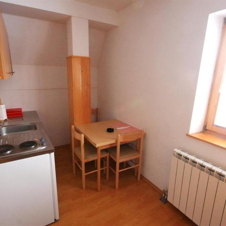 Apartments Prijatelji - One-Bedroom Apartment - 4