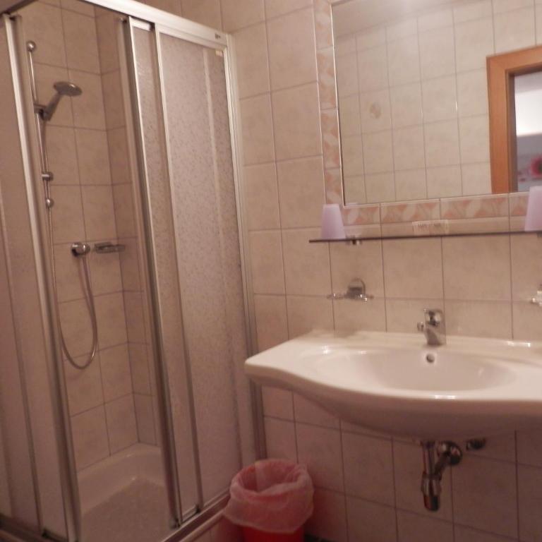 Hotel Alpenfrieden - Doppelzimmer - 8