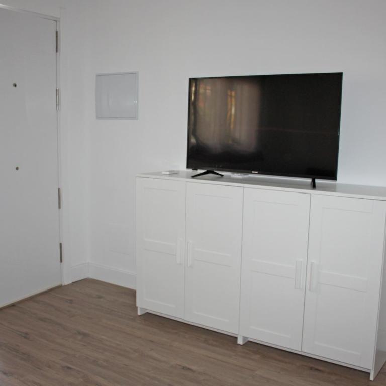 Apartamentos Angelita Plaza Beach - One-Bedroom Apartment - 17