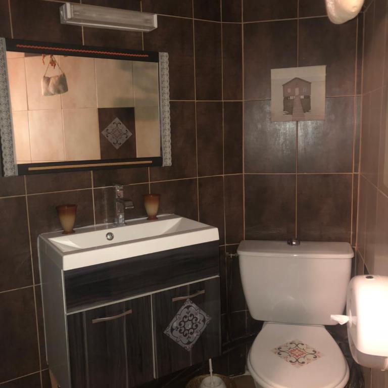Hôtel restaurant le delta - Chambre Double avec Salle de Bains Privative - 3