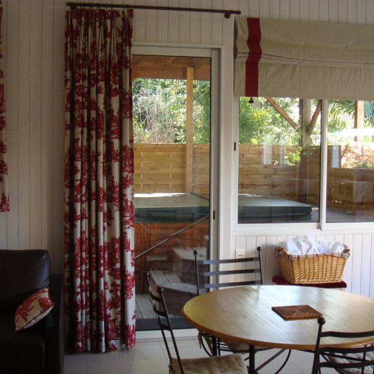 Manoir Du Parc (Adults only) - Cottage with private jacuzzi - Independant Building - 17