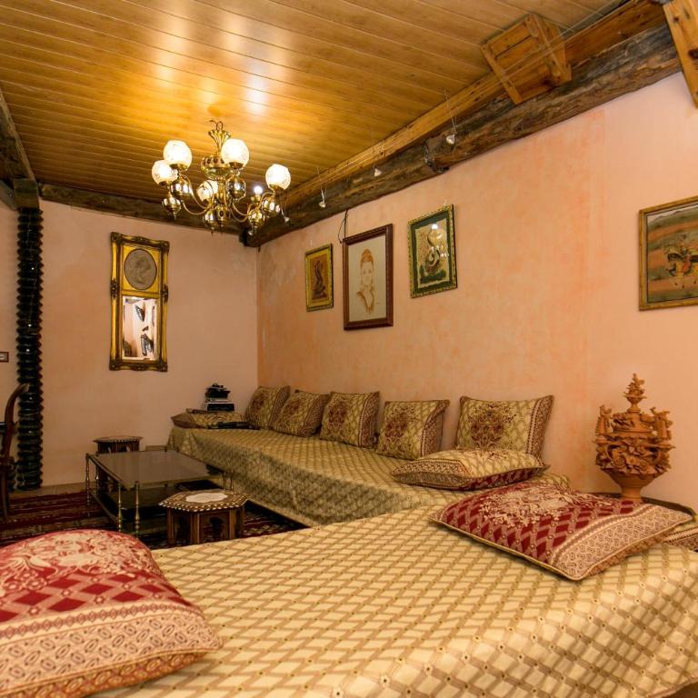 Charming Andalusian house - free parking - Vacation Home - 3