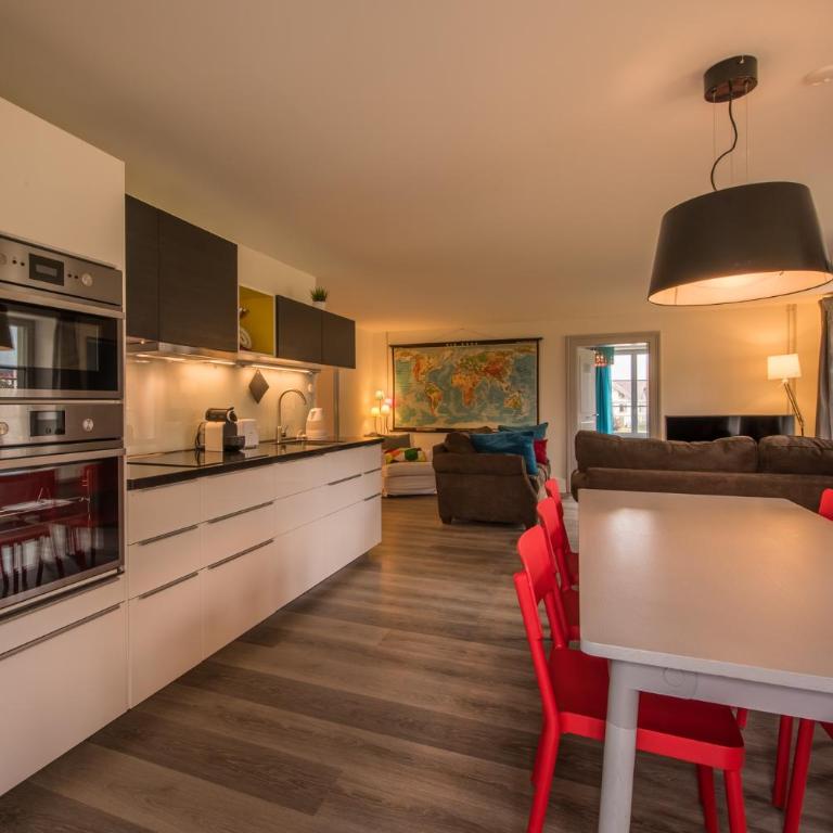 Dependance Penthouse - Three-Bedroom Apartment with Mountain View - 25
