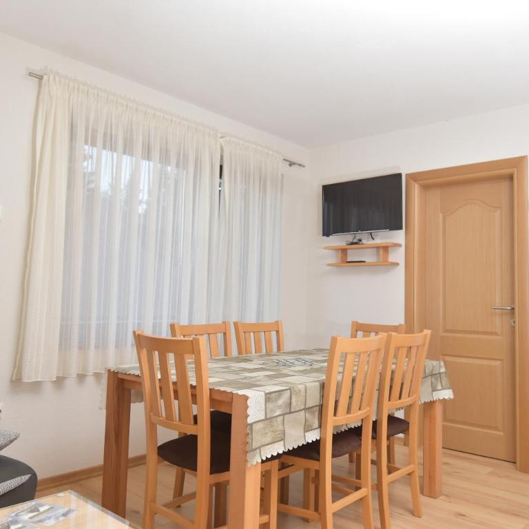 Apartments Villa Deja - Two-Bedroom Apartment - 20