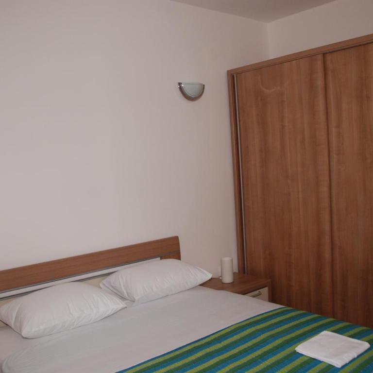 Apartment Dakic - One-Bedroom Apartment - 8