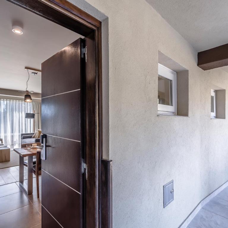 Aguila Mora Suites & Spa - Suite con cama grande - 3