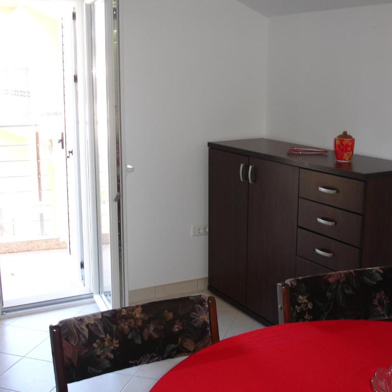 Apartment Dakic - Two-Bedroom Apartment - 17