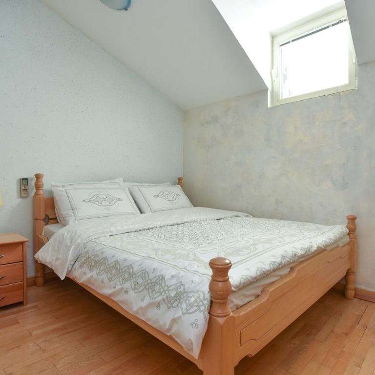 Comfort Inn Old Town - Penthaus Apartman - 6