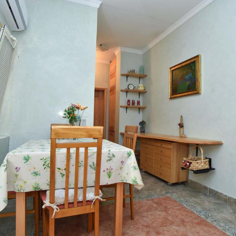 Comfort Inn Old Town - Penthaus Apartman - 10