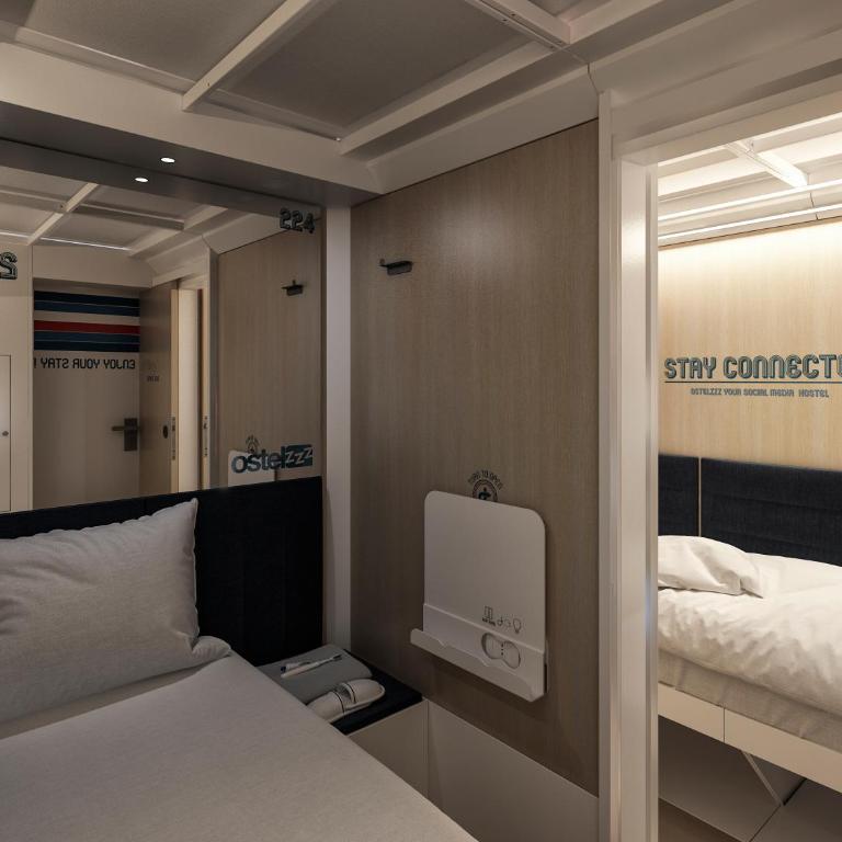 Ostelzzz Milano - Quadruple Room with Private Bathroom - 2