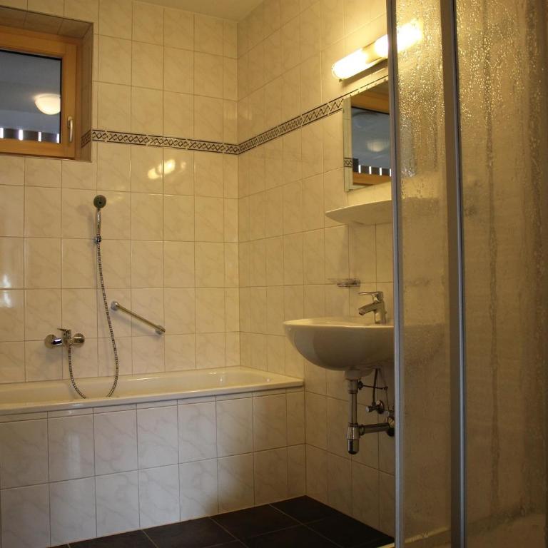 Gästehaus Braunegger - Doppelzimmer - 9