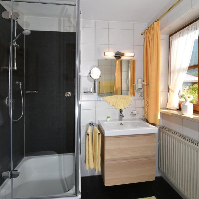 Sonnhof's Ferienresidenz - Standard Doppelzimmer - 4