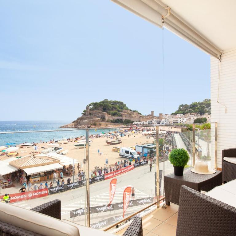 Lets Holidays AMAZING FRONT SEA VIEWS APARTMENT - Apartamento con vistas al mar - 26
