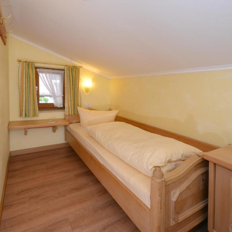 Sonnhof's Ferienresidenz - Familienzimmer mit Balkon - 3