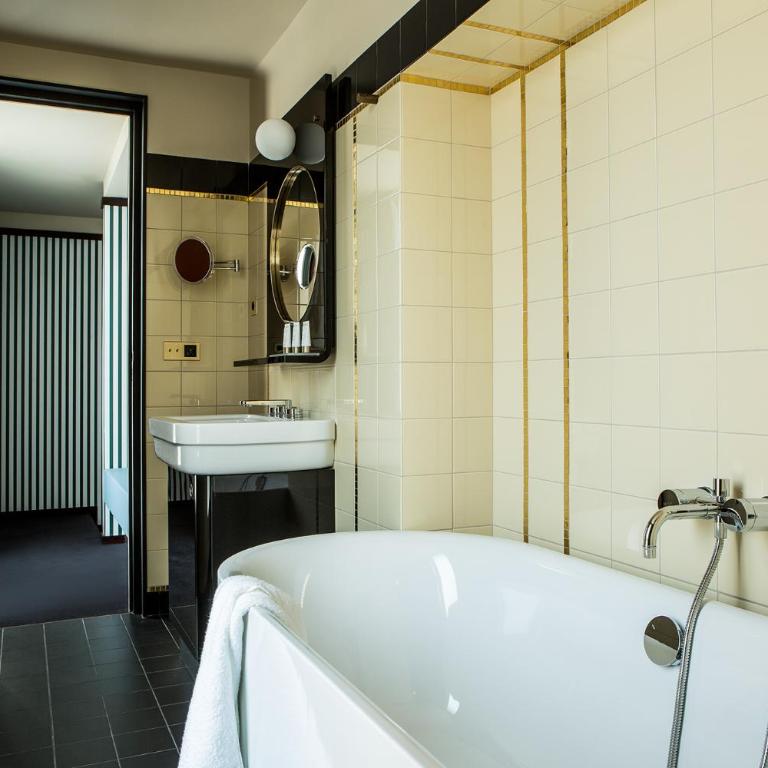 Hôtel du Rond-point des Champs-Élysées - Esprit de France - Chambre Double Deluxe avec Terrasse - 5
