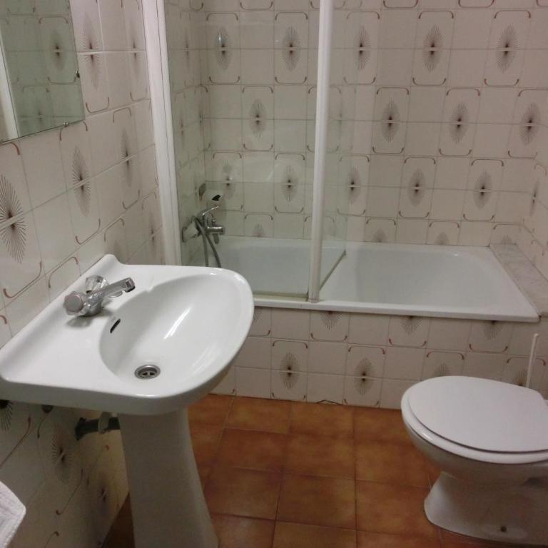 Hotel Can Català - Habitación Triple - 4