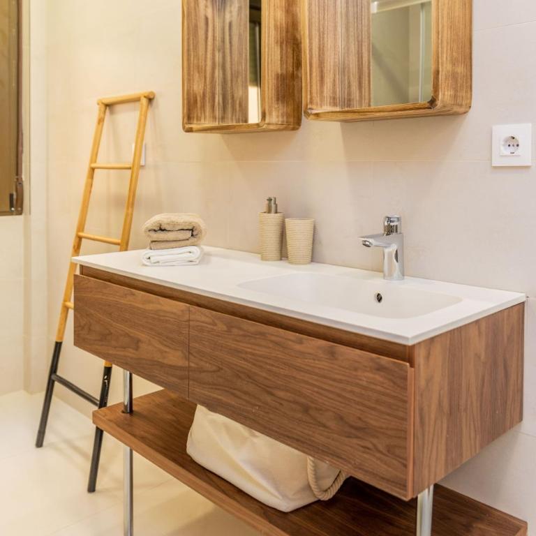 Luxury Apartment Alcazaba by Nagoa Homes - Apartment - 2