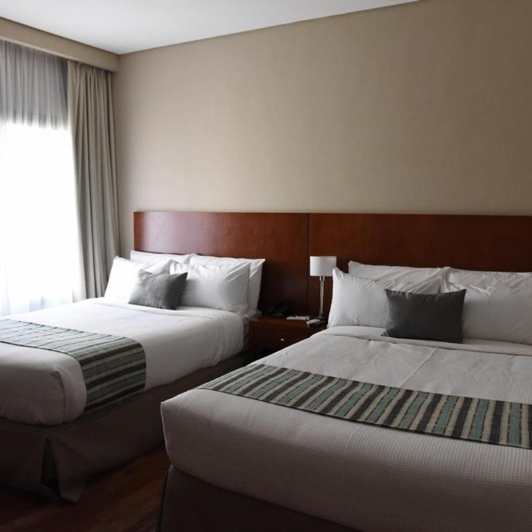 Howard Johnson Resort & Spa Escobar - Twin Room with Two Twin Beds - Non-Smoking - 2